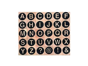 Dřevěné mini razítka ARTEMIO 30ks - abeceda kruhy