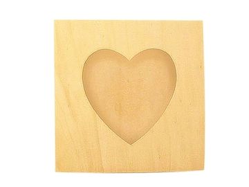 Dřevěný stolní rámeček se srdcem 20cm