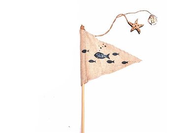 Textilní zapichovací vlajka na hůlce 50cm - přírodní s rybkami
