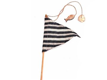 Textilní zapichovací vlajka na hůlce 50cm - pruhovaná